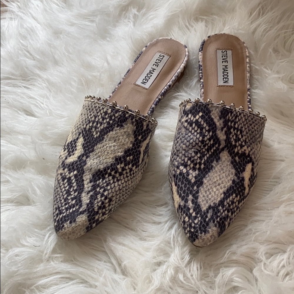 Snake slides